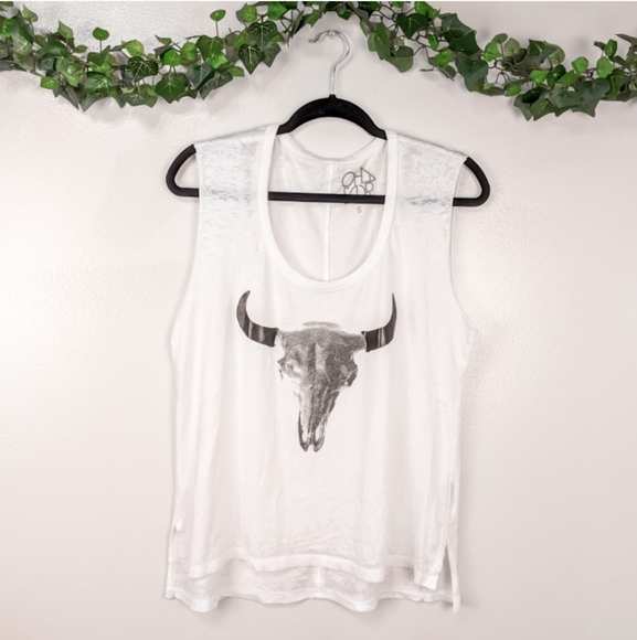 bull skull tank top